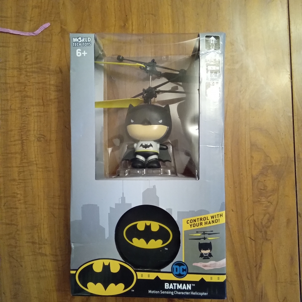 World Tech Batman Helicopter - Picture 2 of 7